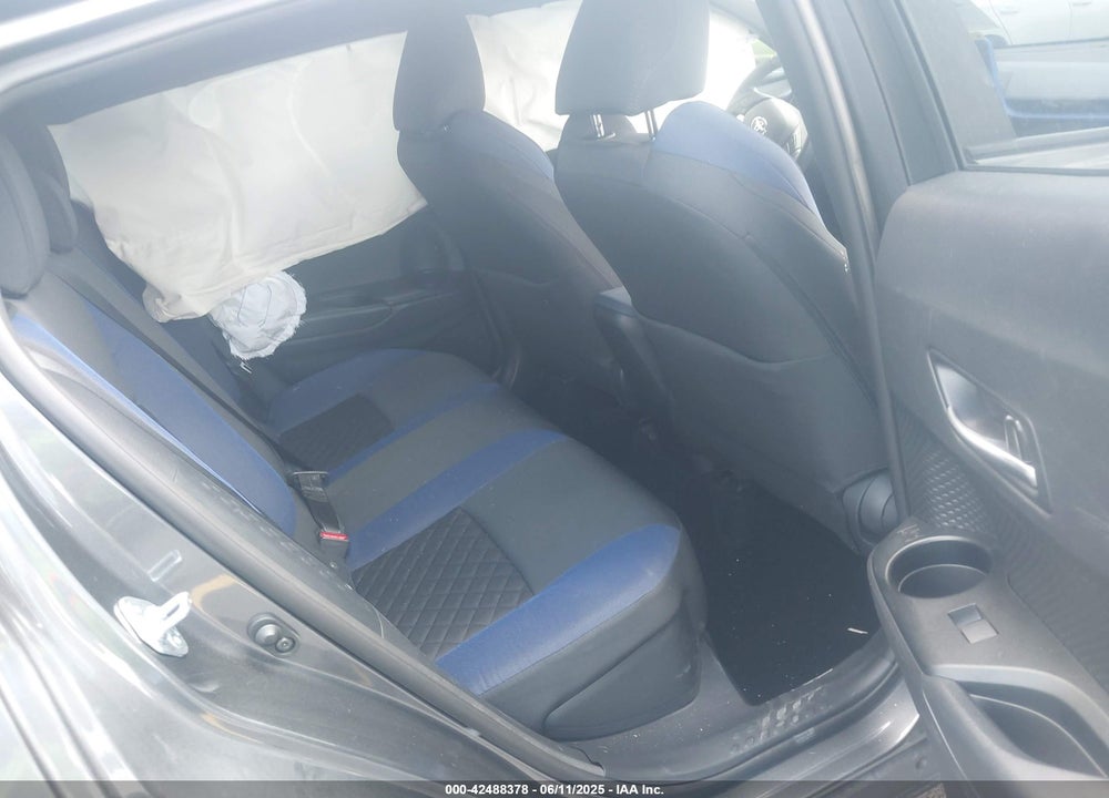 2021 TOYOTA C-HR VIN: NMTKHMBX2MR138210