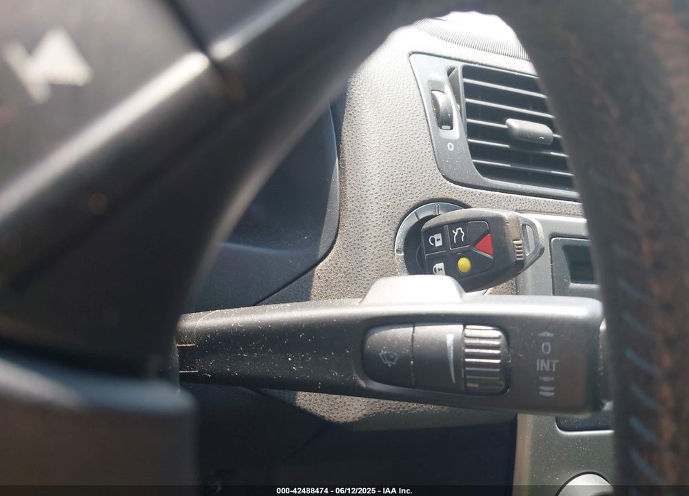 2006 VOLVO S40 VIN: YV1MS382062161006