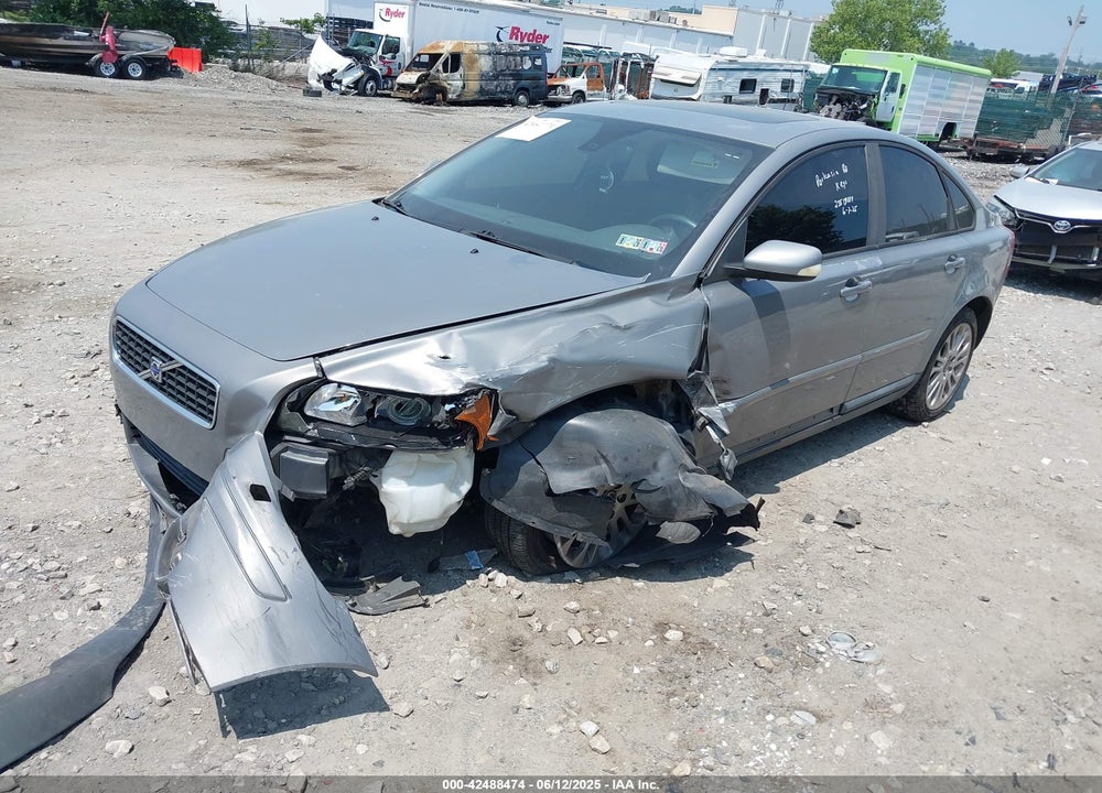 2006 VOLVO S40 VIN: YV1MS382062161006