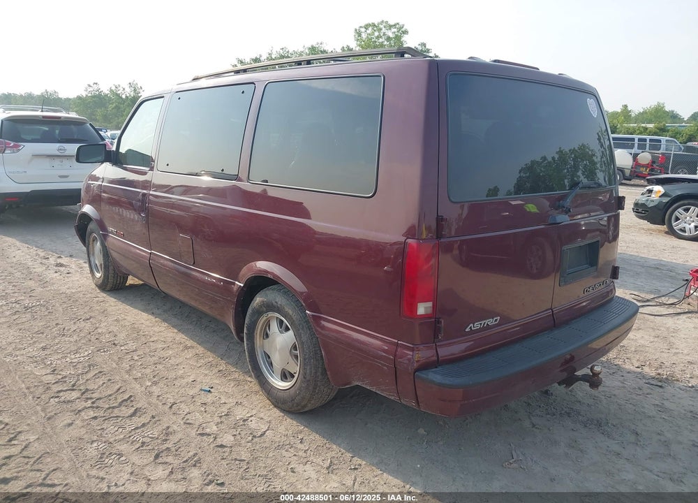 2002 CHEVROLET ASTRO LS VIN: 1GNEL19X62B151314