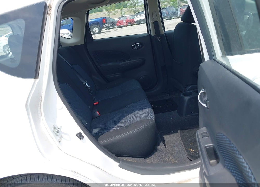 2015 NISSAN VERSA NOTE VIN: 3N1CE2CPXFL402741