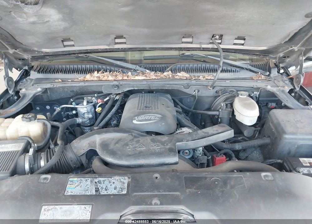 2003 CHEVROLET TAHOE LS VIN: 1GNEC13V13R221799