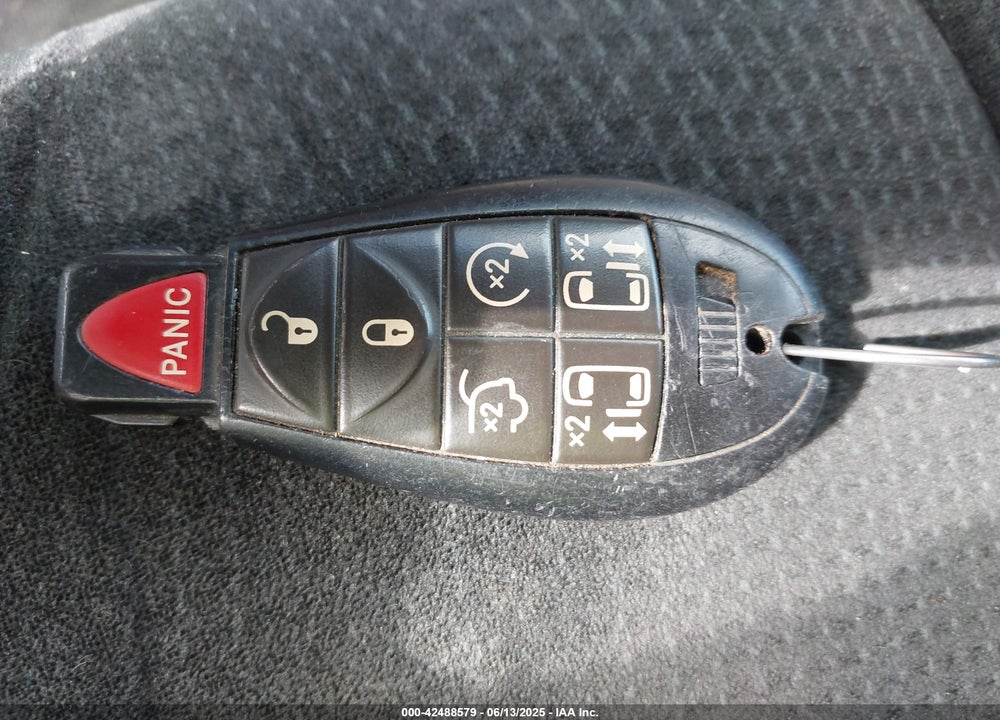 2012 DODGE GRAND CARAVAN CREW VIN: 2C4RDGDG7CR115507
