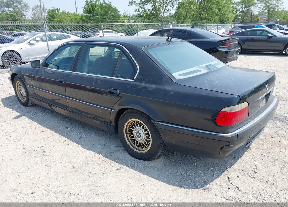 2001 BMW 740IL VIN: WBAGH83421DP32352
