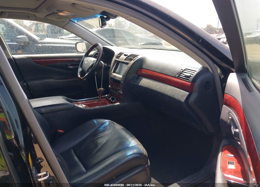 2007 LEXUS LS 460 VIN: JTHBL46F875047078