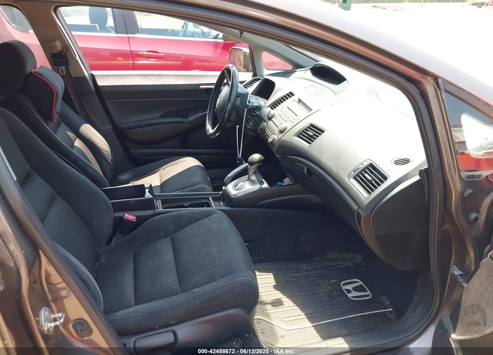 2011 HONDA CIVIC VIN: 2HGFA1F65BH537780
