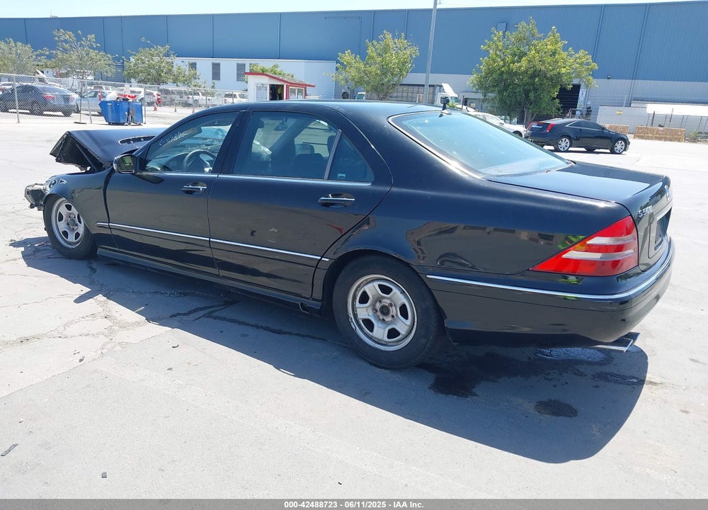 2000 MERCEDES-BENZ S 500 VIN: WDBNG75J1YA111978