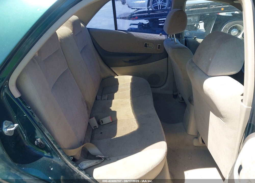 2002 MAZDA PROTEGE VIN: JM1BJ225321576351