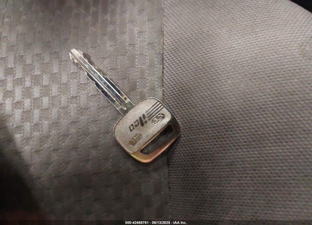 2007 TOYOTA RAV4 VIN: JTMZD33V576021888