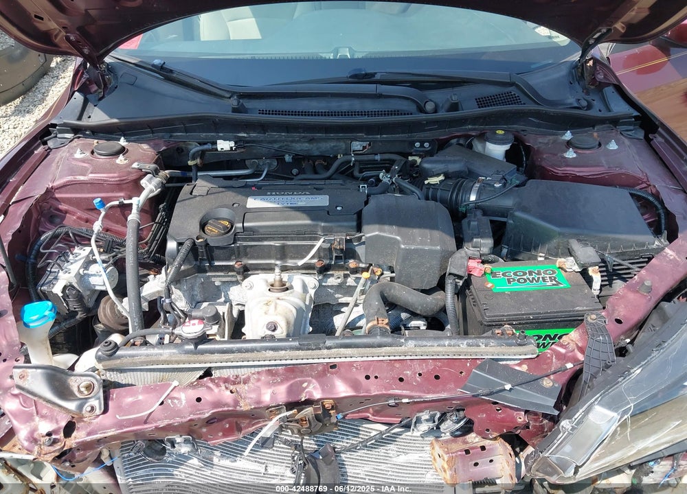 2013 HONDA ACCORD LX VIN: 1HGCR2F33DA122823