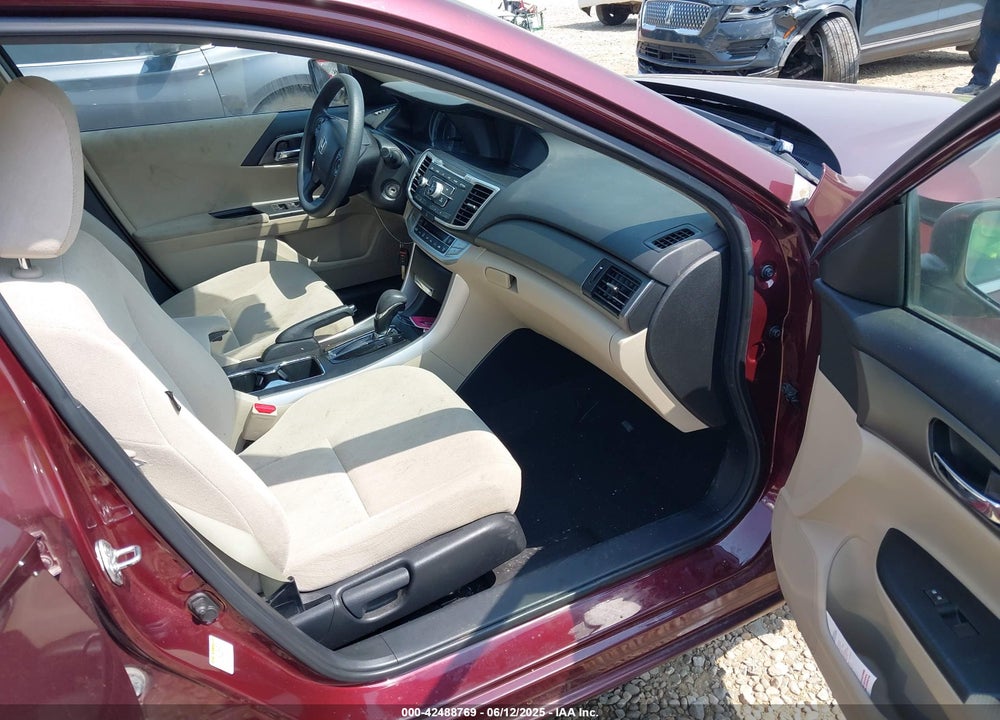 2013 HONDA ACCORD LX VIN: 1HGCR2F33DA122823