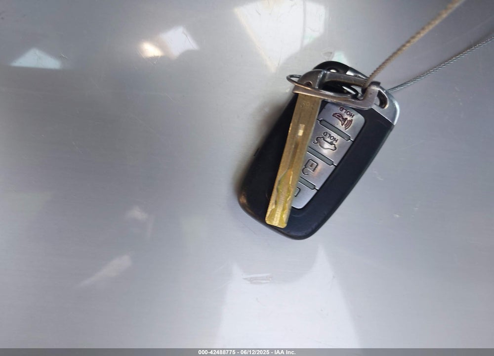 2011 HYUNDAI SONATA SE VIN: 5NPEC4AC0BH163878