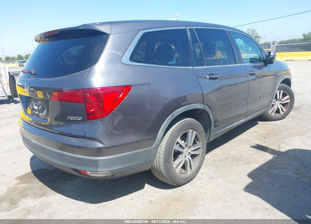 2017 HONDA PILOT EX-L VIN: 5FNYF6H59HB032480