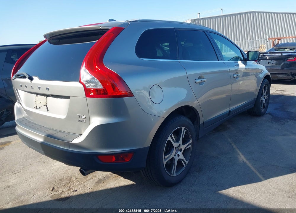2013 VOLVO XC60 VIN: YV4902DZ1D2430123