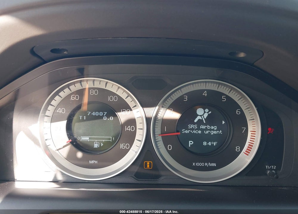 2013 VOLVO XC60 VIN: YV4902DZ1D2430123
