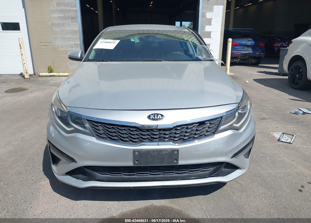 2019 KIA OPTIMA LX VIN: 5XXGT4L36KG283413