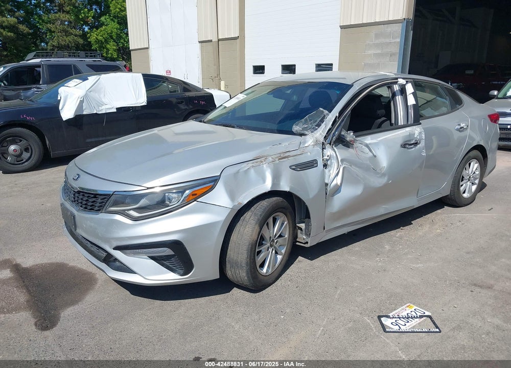 2019 KIA OPTIMA LX VIN: 5XXGT4L36KG283413