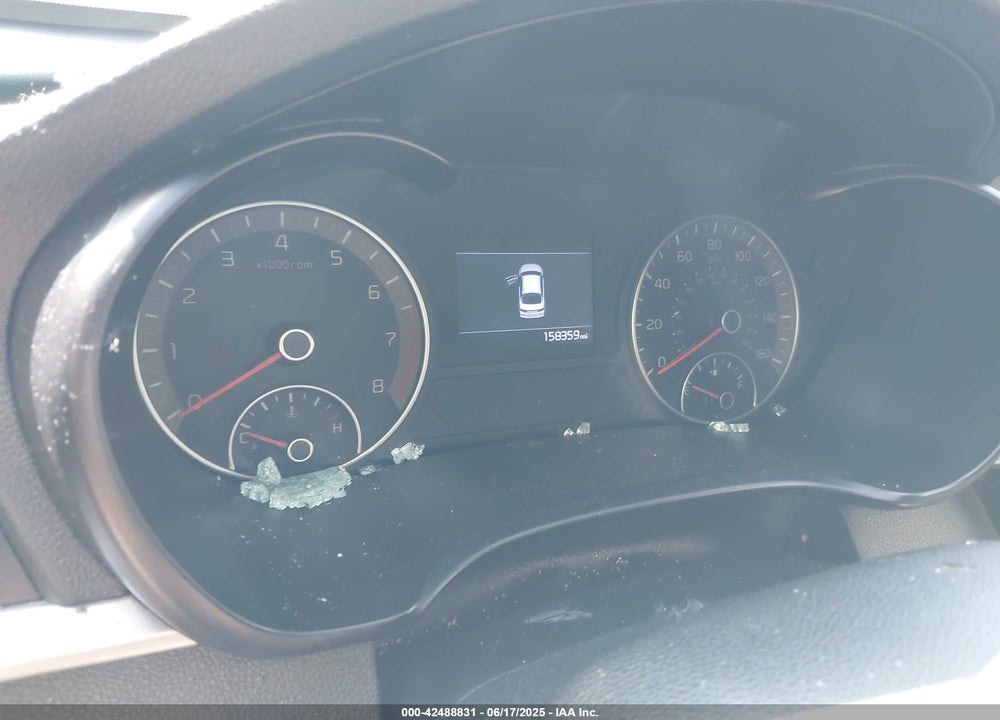 2019 KIA OPTIMA LX VIN: 5XXGT4L36KG283413