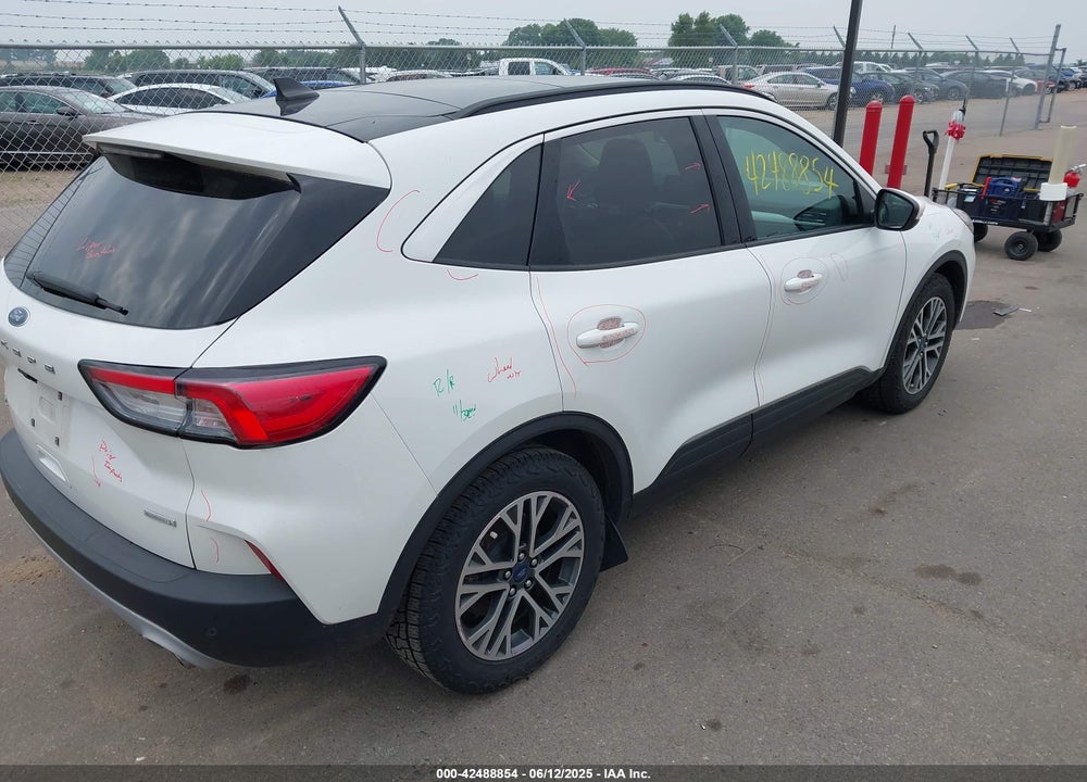 2020 FORD ESCAPE VIN: 1FMCU0H60LUB05463