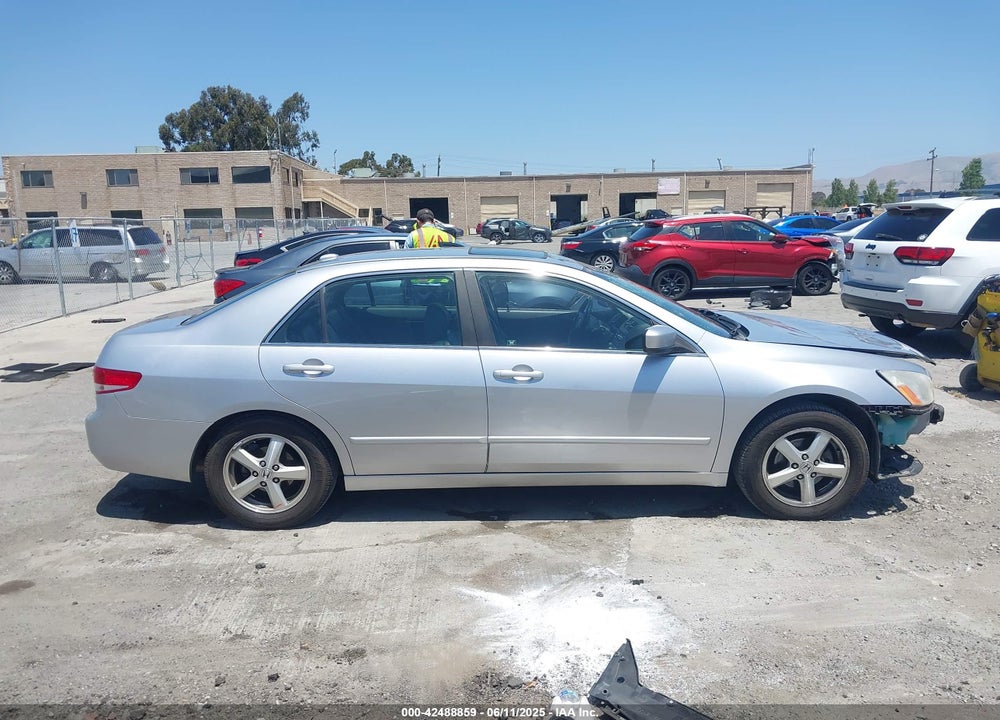 2004 HONDA ACCORD 2.4 EX VIN: JHMCM56834C025487