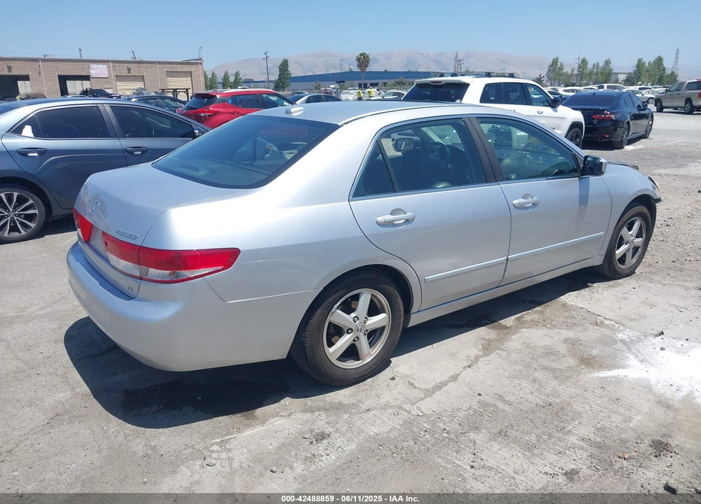 2004 HONDA ACCORD 2.4 EX VIN: JHMCM56834C025487