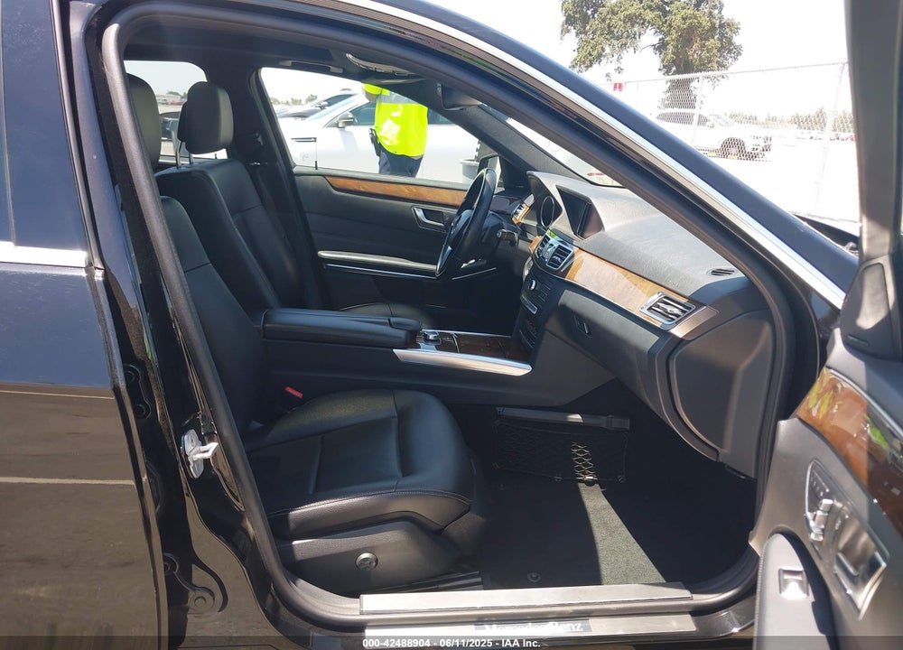 2016 MERCEDES-BENZ E 350 VIN: WDDHF5KB2GB194239