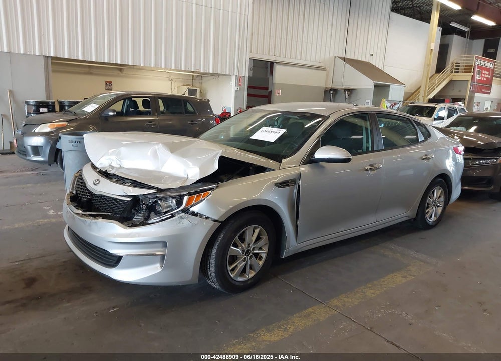 2017 KIA OPTIMA VIN: KNAGT4L33H5153907