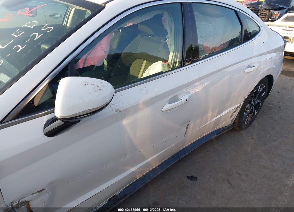 2025 HYUNDAI SONATA SEL VIN: KMHL64JA6SA449296