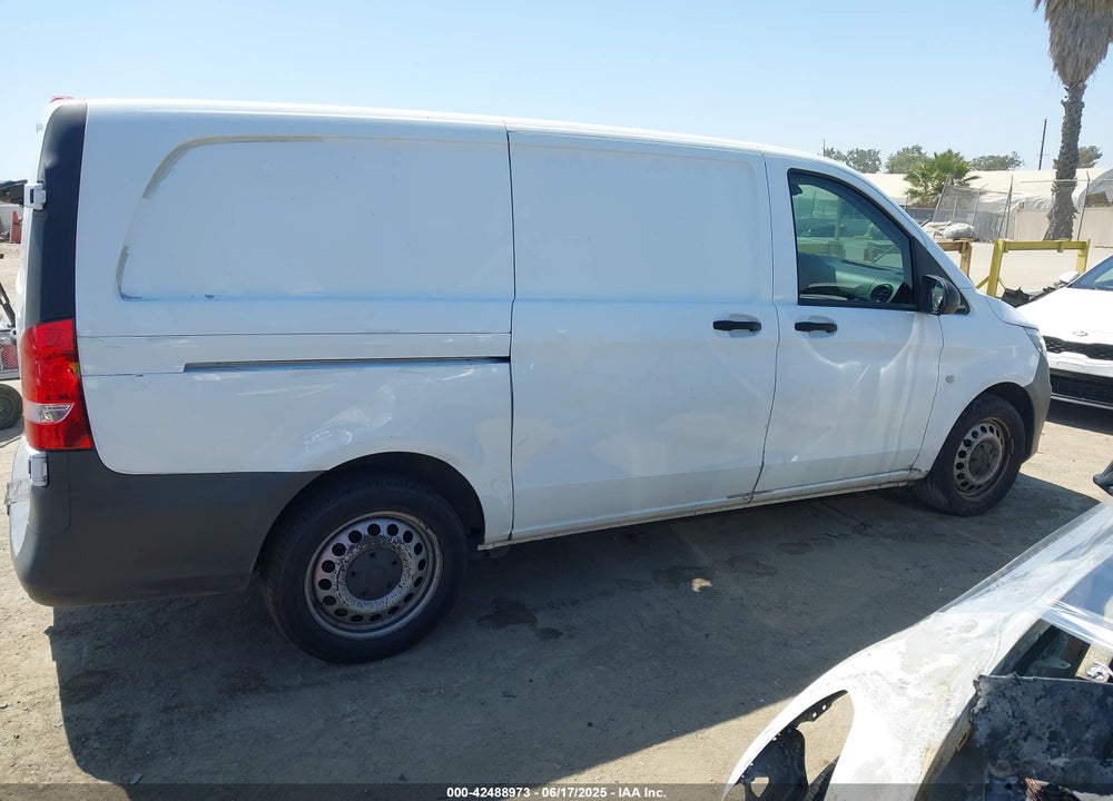 2016 MERCEDES-BENZ METRIS VIN: WD3PG2EA8G3132823