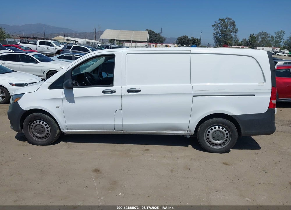 2016 MERCEDES-BENZ METRIS VIN: WD3PG2EA8G3132823