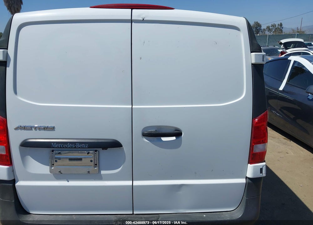 2016 MERCEDES-BENZ METRIS VIN: WD3PG2EA8G3132823