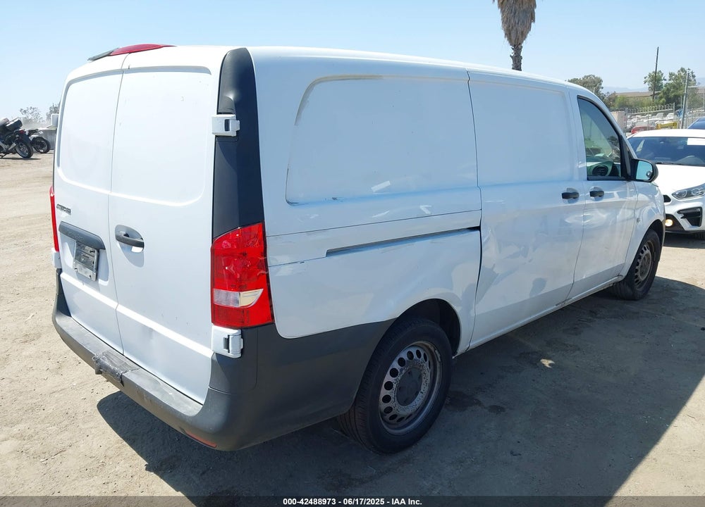 2016 MERCEDES-BENZ METRIS VIN: WD3PG2EA8G3132823