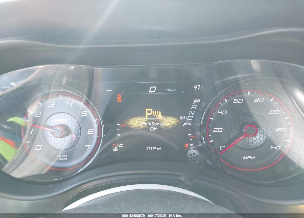 2020 DODGE CHARGER VIN: 2C3CDXBG0LH219520