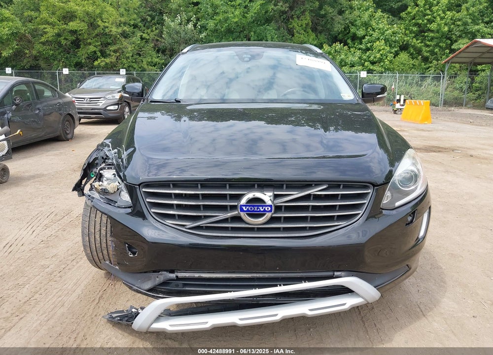 2017 VOLVO XC60 VIN: YV449MRR9H2222338