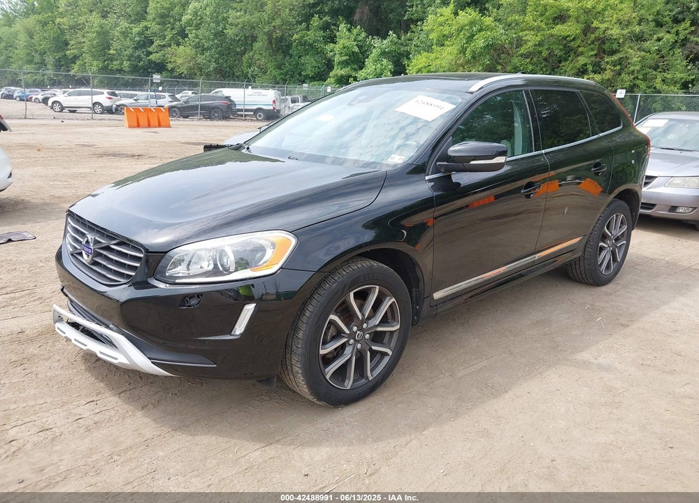 2017 VOLVO XC60 VIN: YV449MRR9H2222338