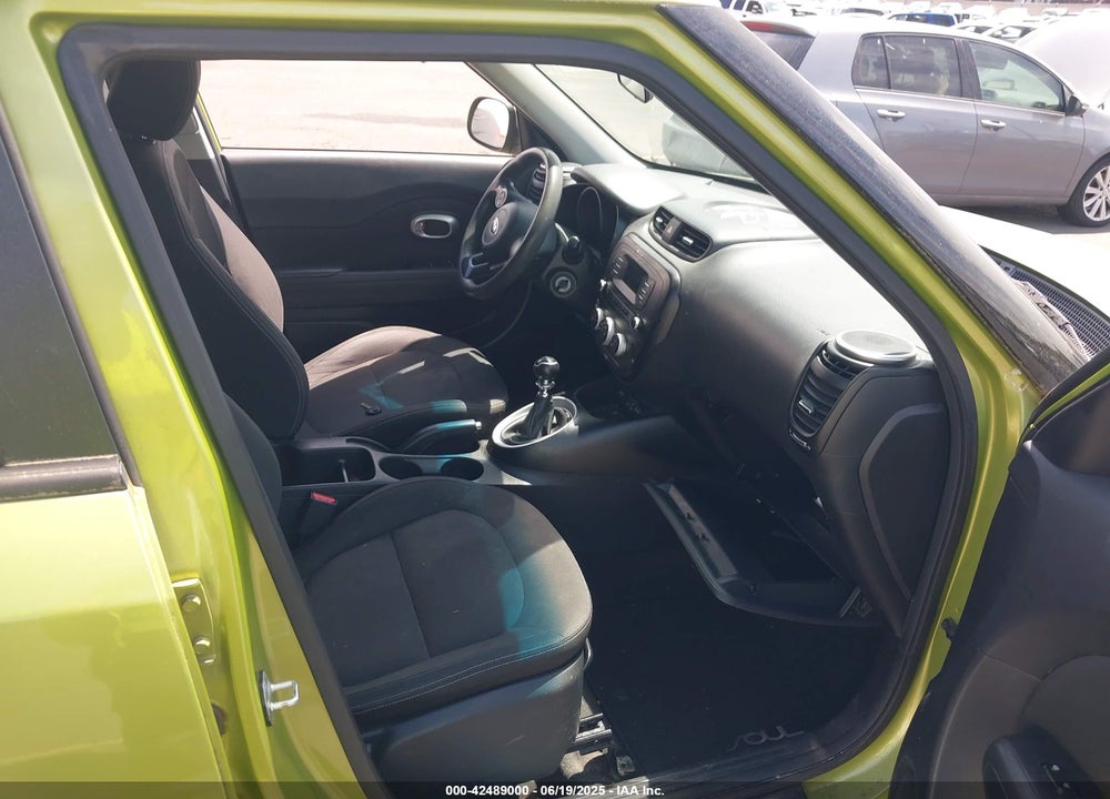 2015 KIA SOUL VIN: KNDJN2A2XF7758333