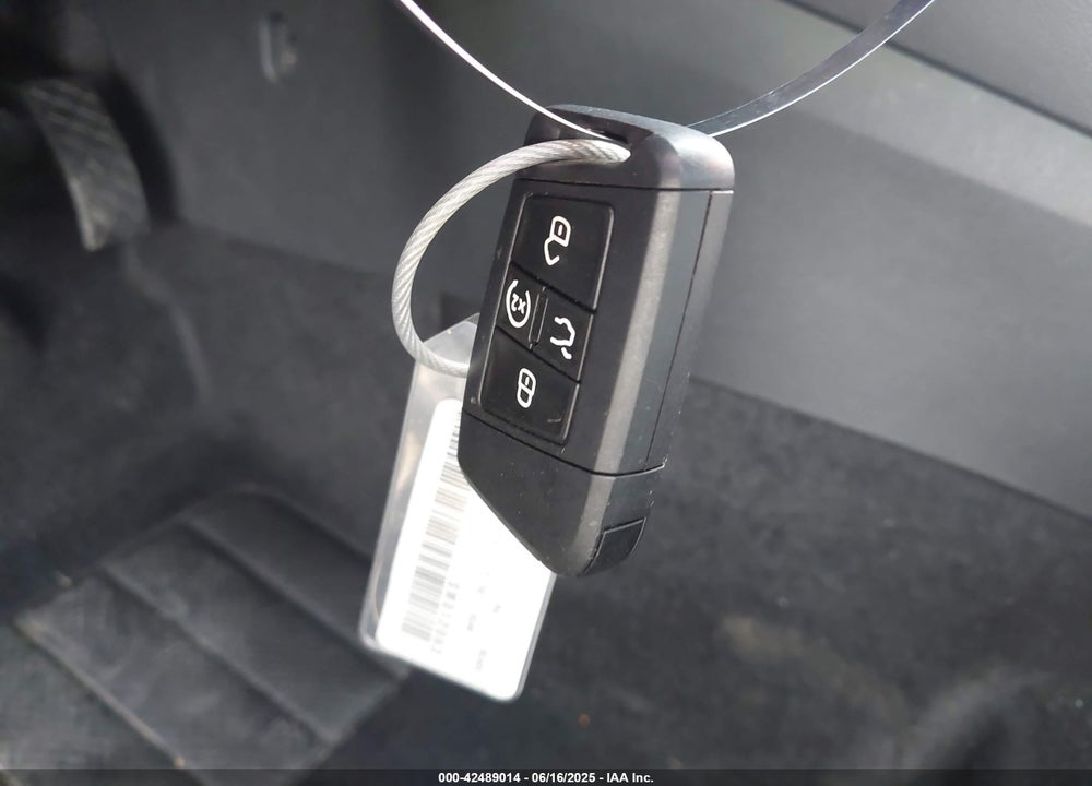 2025 VOLKSWAGEN JETTA VIN: 3VW7X7BU5SM012063