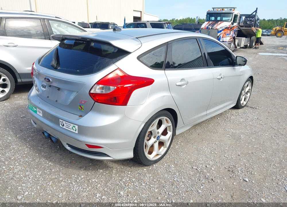 2014 FORD FOCUS ST VIN: 1FADP3L93EL446910