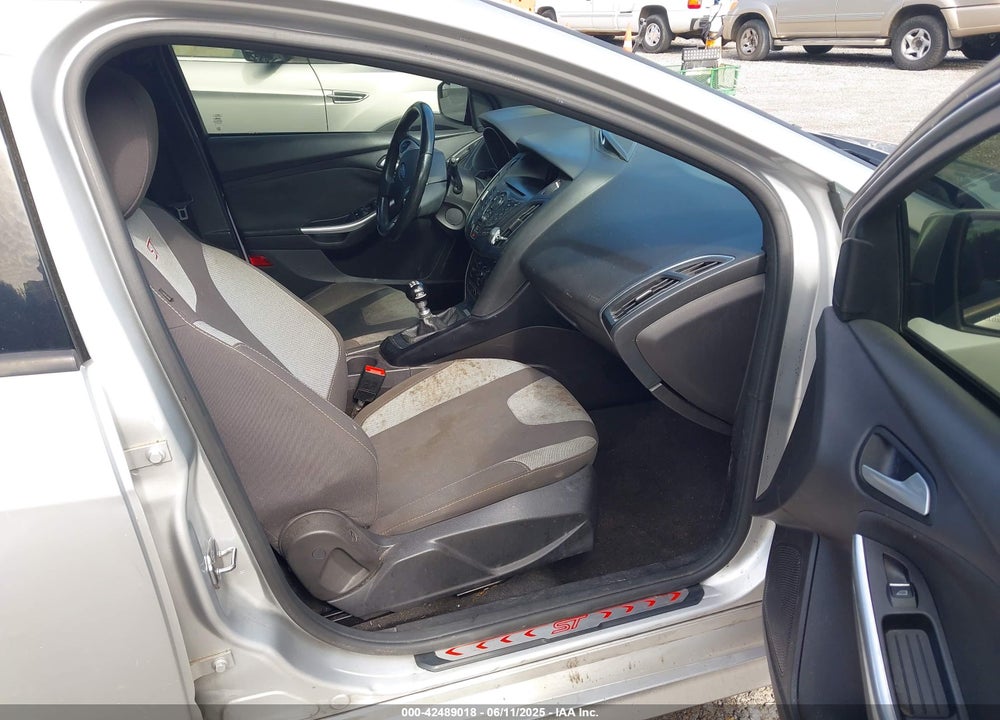 2014 FORD FOCUS ST VIN: 1FADP3L93EL446910