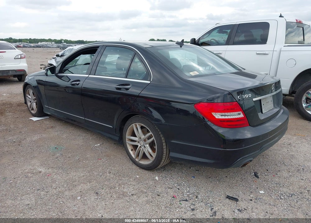 2012 MERCEDES-BENZ C 300 LUXURY 4MATIC/SPORT 4MATIC VIN: WDDGF8BB9CR208314