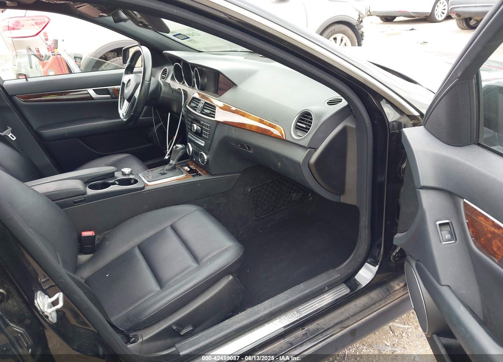 2012 MERCEDES-BENZ C 300 LUXURY 4MATIC/SPORT 4MATIC VIN: WDDGF8BB9CR208314