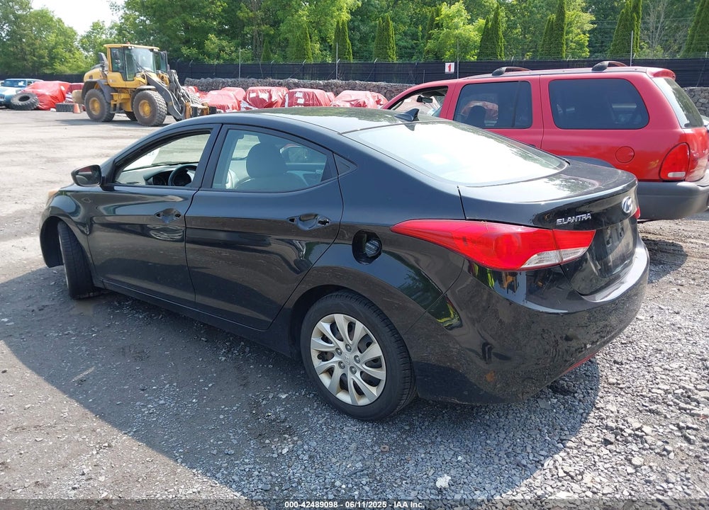 2011 HYUNDAI ELANTRA GLS VIN: 5NPDH4AE8BH028131