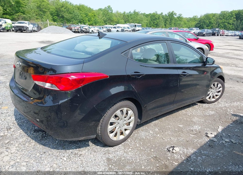 2011 HYUNDAI ELANTRA GLS VIN: 5NPDH4AE8BH028131