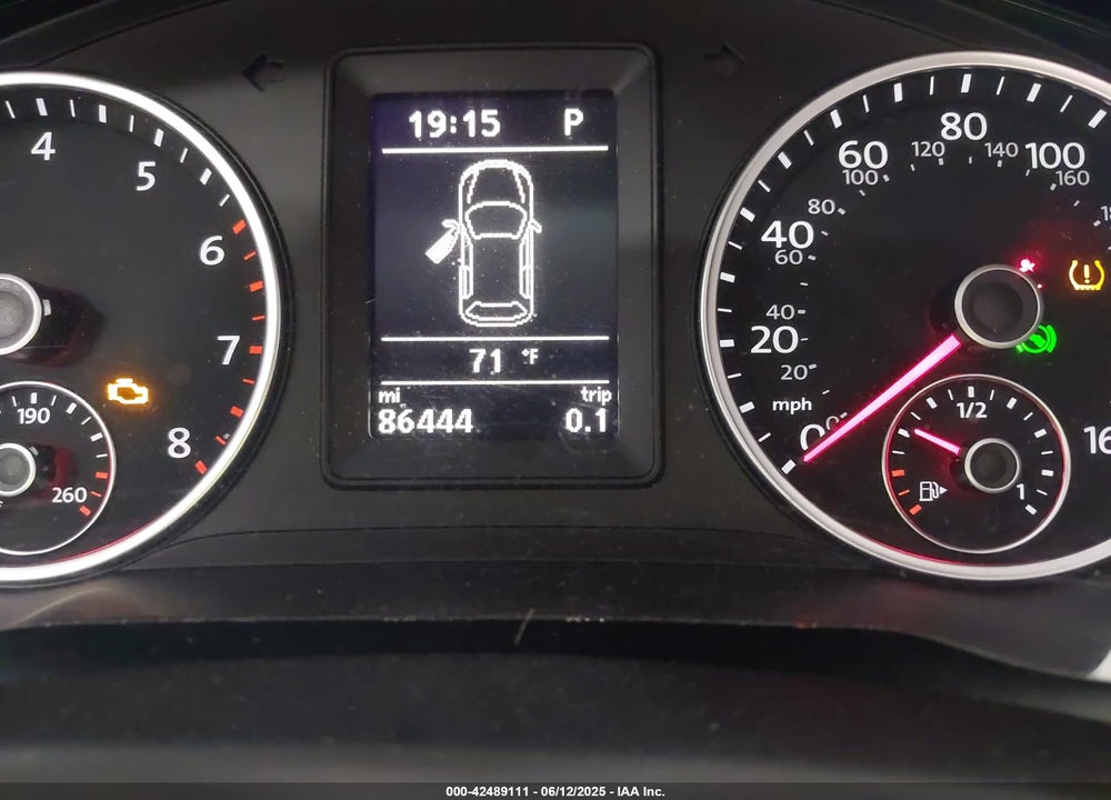 2017 VOLKSWAGEN TIGUAN 2.0T WOLFSBURG EDITION VIN: WVGRV7AX3HK019747