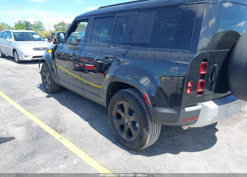 2025 LAND ROVER DEFENDER 110 P300 VIN: SALEJ7EX6S2396663