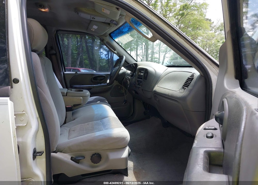 2002 FORD F-150 LARIAT/XLT VIN: 1FTRW08L42KE08108