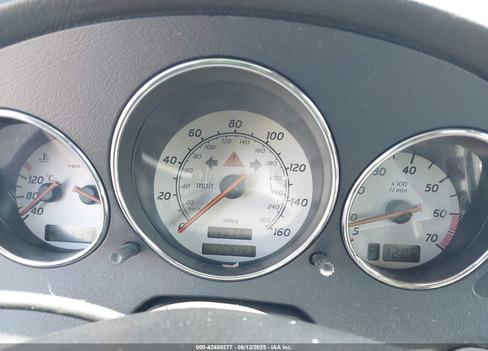 2001 MERCEDES-BENZ SLK 320 VIN: WDBKK65FX1F181995