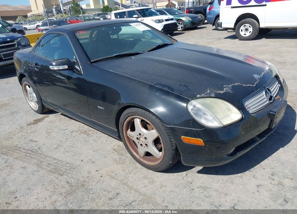 2001 MERCEDES-BENZ SLK 320 VIN: WDBKK65FX1F181995