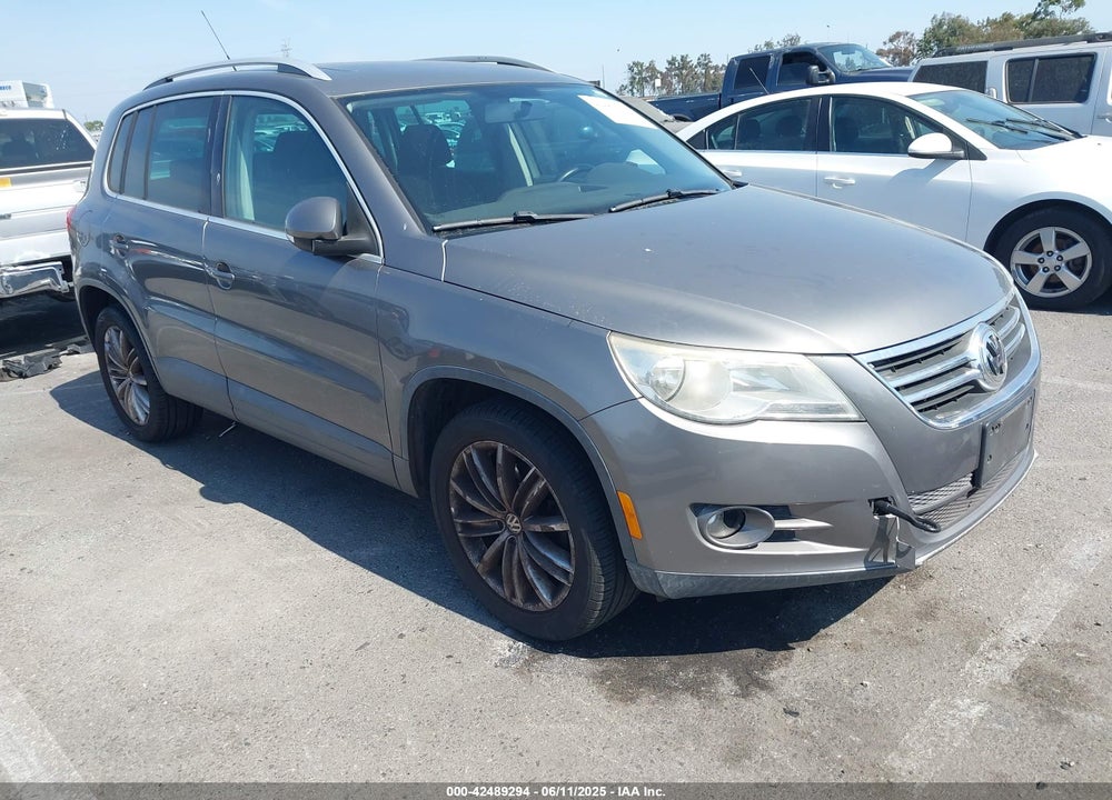 2009 VOLKSWAGEN TIGUAN SE VIN: WVGAV75N59W533096
