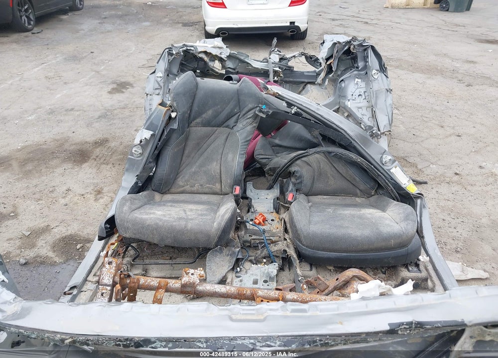 2024 TOYOTA BZ4X XLE VIN: JTMABACA6RA084082